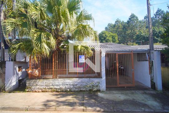 Fachada de casa à venda com 2 quartos, 144m² em Canudos, Novo Hamburgo