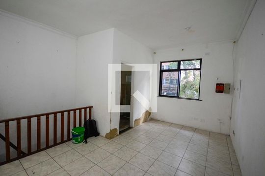 Sala 1 de casa para alugar com 8 quartos, 330m² em Grajaú, Rio de Janeiro