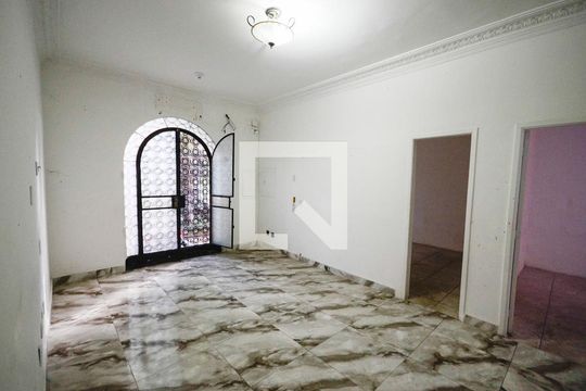 Sala 2 de casa para alugar com 8 quartos, 330m² em Grajaú, Rio de Janeiro