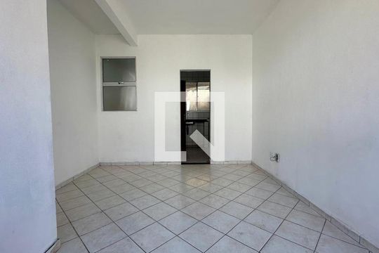 Sala  de casa à venda com 2 quartos, 50m² em Fonte Grande, Contagem