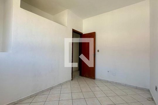 Quarto  de casa à venda com 2 quartos, 50m² em Fonte Grande, Contagem