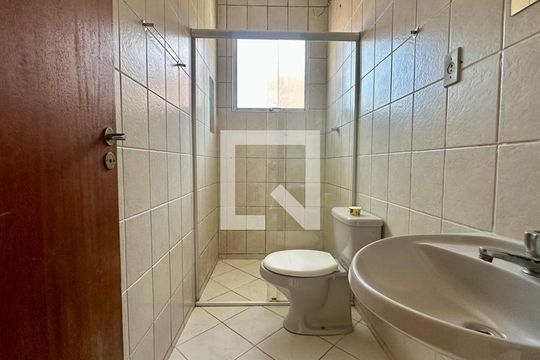 Banheiro de casa à venda com 2 quartos, 50m² em Fonte Grande, Contagem