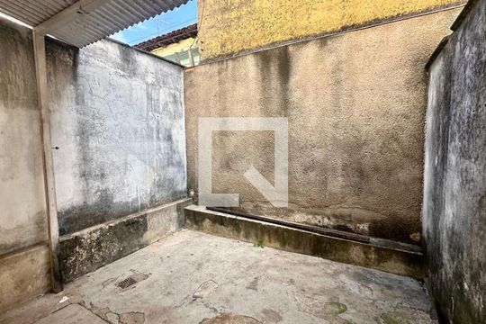 Área privativa de casa à venda com 2 quartos, 50m² em Fonte Grande, Contagem