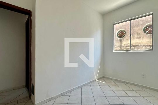 Quarto  de casa à venda com 2 quartos, 50m² em Fonte Grande, Contagem
