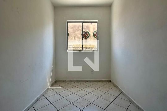 Quarto  de casa à venda com 2 quartos, 50m² em Fonte Grande, Contagem