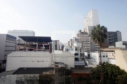 Studio - Sala / Quarto / Cozinha Vista de kitnet/studio à venda com 1 quarto, 28m² em Centro Histórico, Porto Alegre
