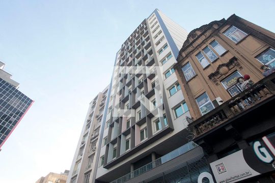 Fachada de kitnet/studio à venda com 1 quarto, 28m² em Centro Histórico, Porto Alegre
