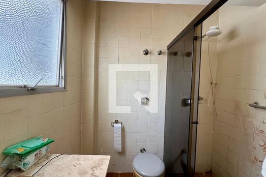 Banheiro da Suíte de apartamento à venda com 3 quartos, 120m² em Pinheiros, São Paulo