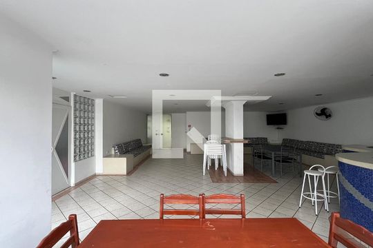 Área comum de apartamento à venda com 3 quartos, 120m² em Pinheiros, São Paulo
