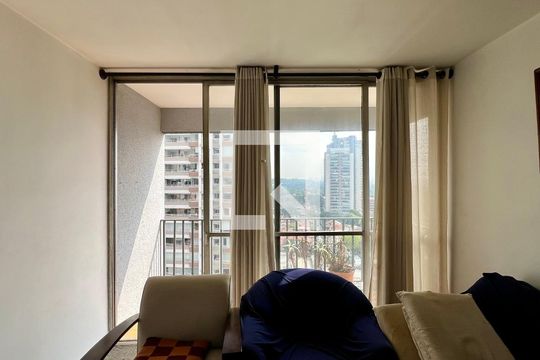 Sacada de apartamento à venda com 3 quartos, 120m² em Pinheiros, São Paulo