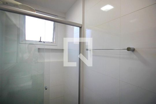 Banheiro de apartamento para alugar com 4 quartos, 127m² em Buritis, Belo Horizonte