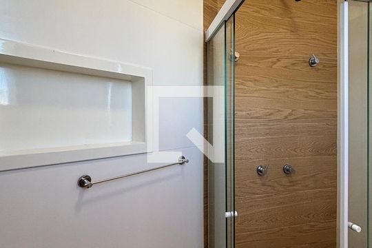 Banheiro da Suíte de apartamento à venda com 1 quarto, 33m² em Leblon, Rio de Janeiro