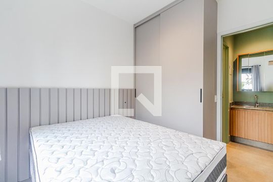 Quarto de apartamento à venda com 1 quarto, 29m² em Pinheiros, São Paulo