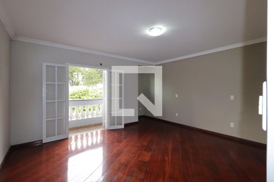 Suíte de casa à venda com 3 quartos, 240m² em Jardim Las Vegas, Santo André