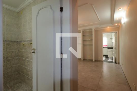Corredor piso inferior de casa à venda com 3 quartos, 240m² em Jardim Las Vegas, Santo André