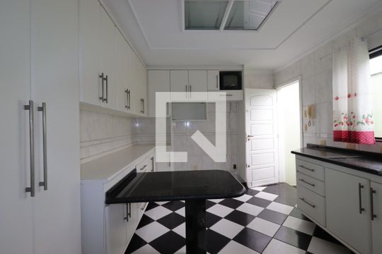 Cozinha de casa à venda com 3 quartos, 240m² em Jardim Las Vegas, Santo André