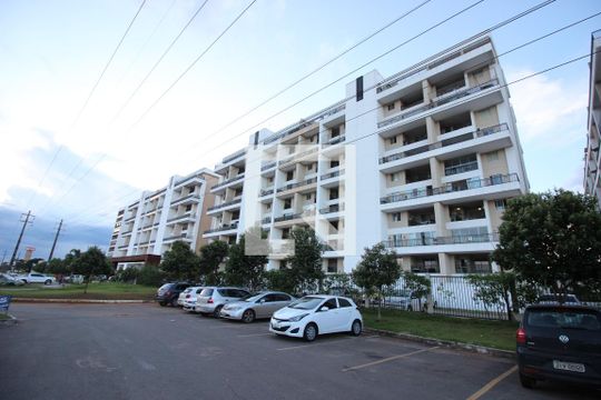 Fachada de apartamento para alugar com 1 quarto, 47m² em Csg 3, Brasília