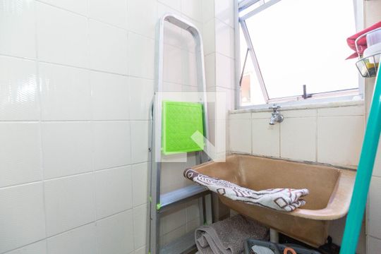 Área de Serviço de apartamento para alugar com 2 quartos, 75m² em Buritis, Belo Horizonte