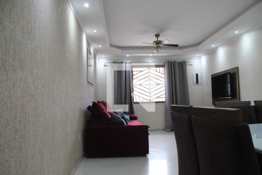 Sala de casa à venda com 3 quartos, 125m² em Jardim Monte Carmelo, Guarulhos