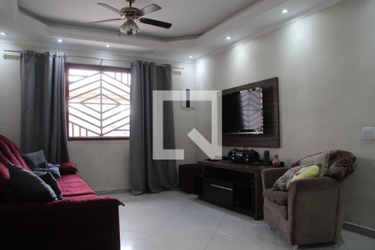 Sala de casa à venda com 3 quartos, 125m² em Jardim Monte Carmelo, Guarulhos