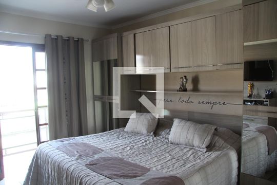 Suíte de casa à venda com 3 quartos, 125m² em Jardim Monte Carmelo, Guarulhos
