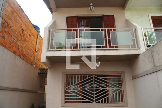 Garagem de casa à venda com 3 quartos, 125m² em Jardim Monte Carmelo, Guarulhos