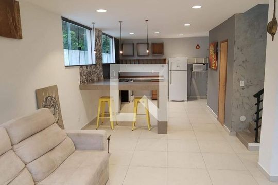 Casa à venda com 4 quartos, 270m² em Vargem Grande, Rio de Janeiro