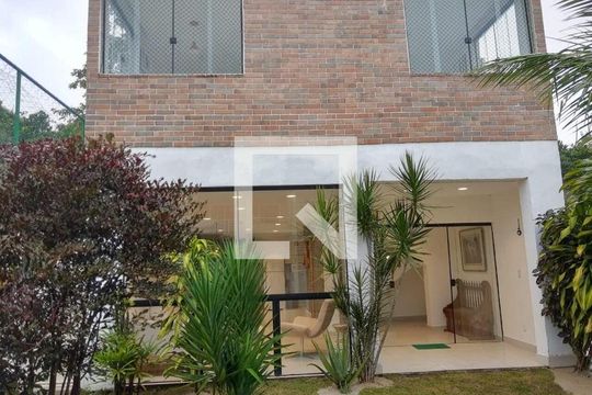 Casa à venda com 4 quartos, 270m² em Vargem Grande, Rio de Janeiro