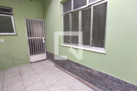 Casa à venda com 2 quartos, 94m² em Taquara, Rio de Janeiro