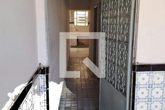 Casa à venda com 8 quartos, 235m² em Penha, Rio de Janeiro