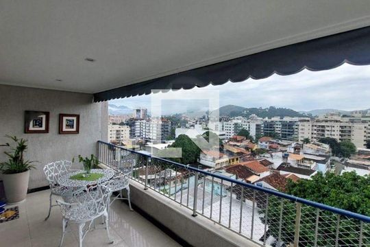 Apartamento à venda com 3 quartos, 185m² em Jacarepaguá, Rio de Janeiro