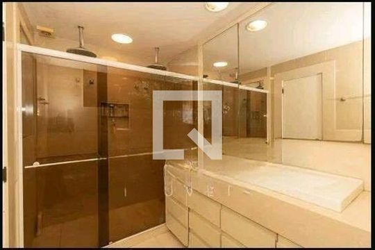 Casa à venda com 5 quartos, 1005m² em Barra da Tijuca, Rio de Janeiro