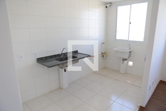 Cozinha e Área de Serviço de apartamento à venda com 2 quartos, 46m² em Novo Riacho, Contagem