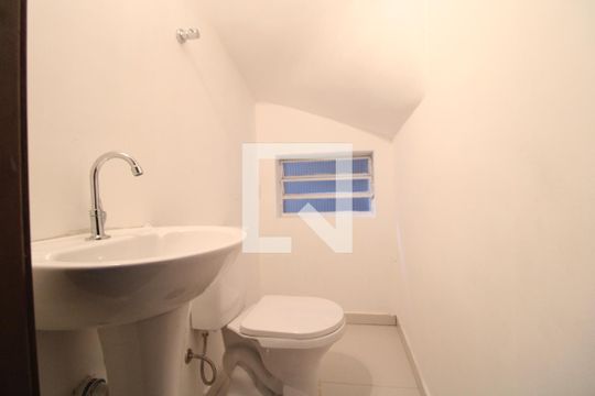 Lavabo de casa à venda com 3 quartos, 176m² em Cupecê, São Paulo