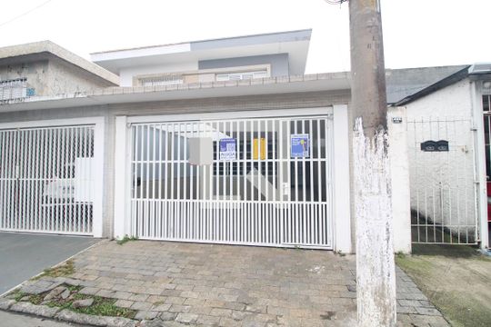 Fachada de casa à venda com 3 quartos, 176m² em Cupecê, São Paulo