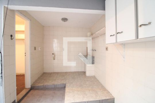 Área de Serviço de casa à venda com 3 quartos, 176m² em Cupecê, São Paulo