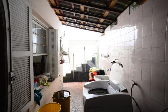 Área de serviço de casa à venda com 3 quartos, 392m² em Jardim da Gloria, São Paulo