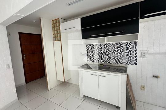 Cozinha de apartamento à venda com 2 quartos, 60m² em Barra da Tijuca, Rio de Janeiro