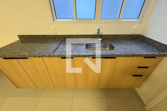 Studio de kitnet/studio para alugar com 1 quarto, 21m² em Vila Sao Pedro, Santo André