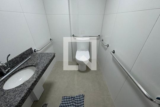 Área comum de kitnet/studio para alugar com 1 quarto, 21m² em Vila Sao Pedro, Santo André