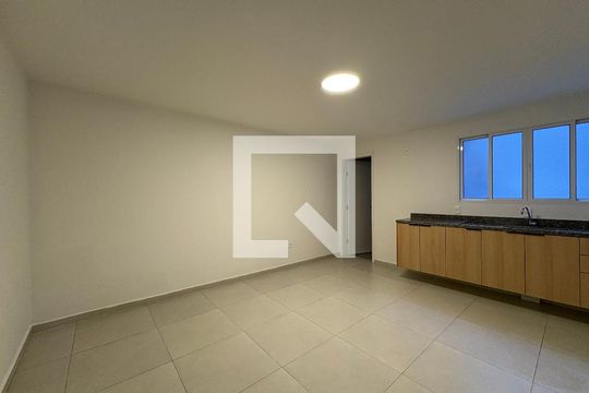 Studio de kitnet/studio para alugar com 1 quarto, 21m² em Vila Sao Pedro, Santo André