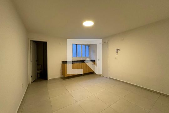 Studio de kitnet/studio para alugar com 1 quarto, 21m² em Vila Sao Pedro, Santo André