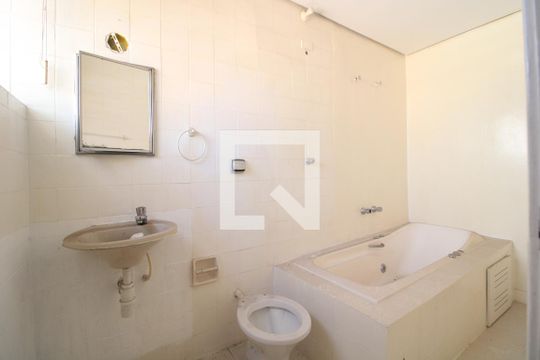 Banheiro da Suíte de casa à venda com 3 quartos, 120m² em Planalto Paulista, São Paulo