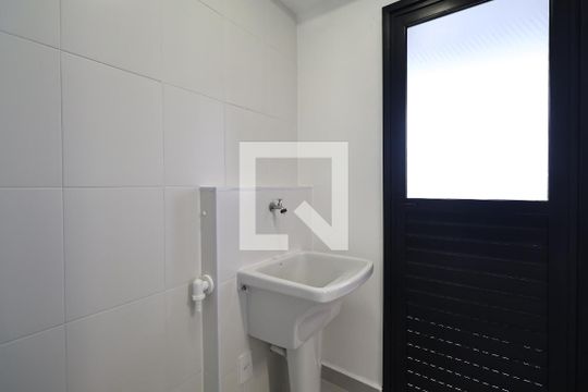 Área de Serviço de apartamento para alugar com 2 quartos, 64m² em Parque das Nações, Santo André