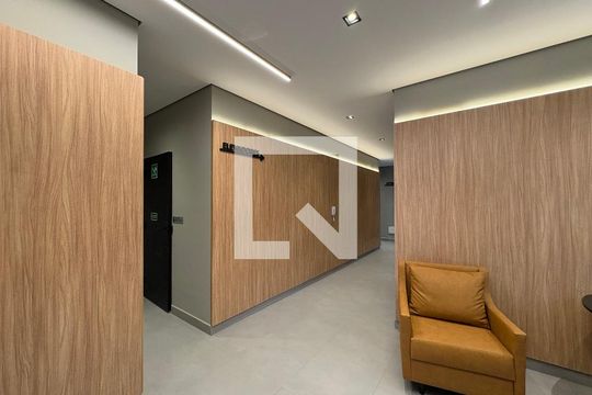 Hall social de apartamento para alugar com 2 quartos, 64m² em Parque das Nações, Santo André
