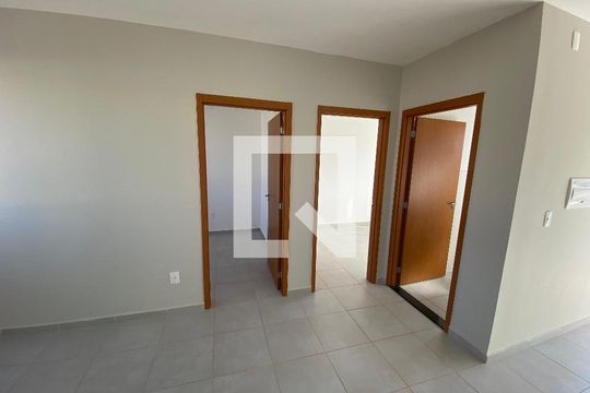 Sala de casa de condomínio para alugar com 2 quartos, 95m² em Reserva Real, Ribeirão Preto