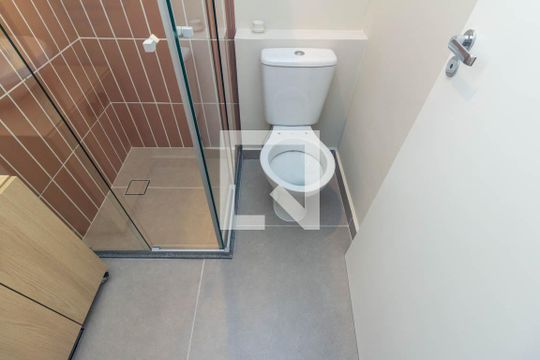 Banheiro de apartamento à venda com 1 quarto, 27m² em Vila Buarque, São Paulo