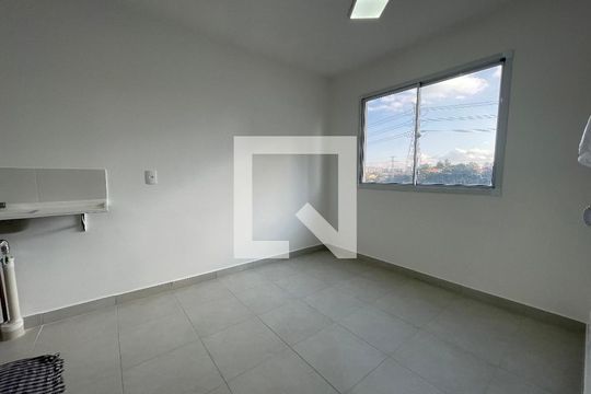 Sala de apartamento para alugar com 2 quartos, 33m² em Jardim Celeste, São Paulo
