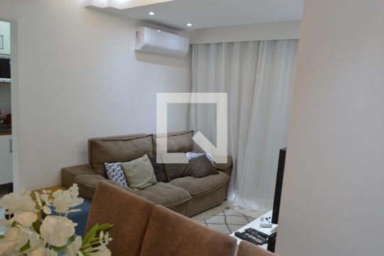 Sala de apartamento à venda com 2 quartos, 55m² em Taquara, Rio de Janeiro