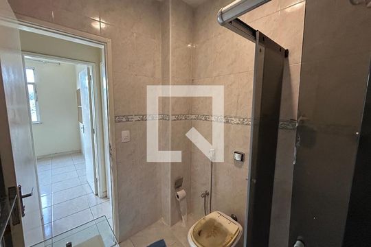 Banheiro de apartamento à venda com 2 quartos, 65m² em Cachambi, Rio de Janeiro